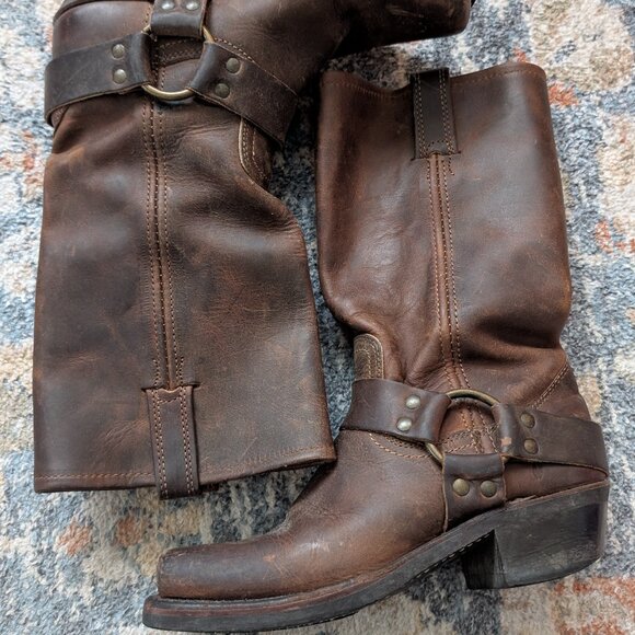 📸 Frye Moto Boots - Picture 3 of 7